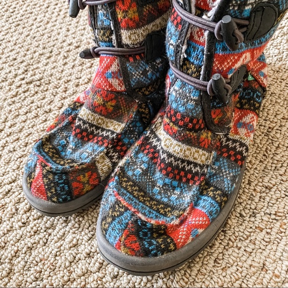 COPY - Sanuk Multicolor Sweater Boots Snuggle Size 8 - Picture 3 of 6